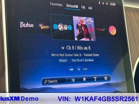 Used 2025 Mercedes-Benz C 300 Sedan image 27