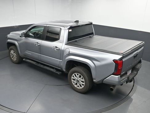 Certified 2025 Toyota Tacoma SR5 image 34