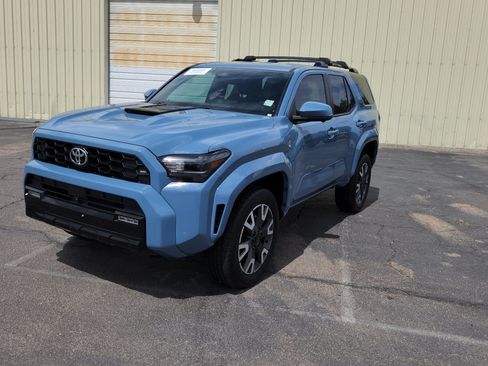 Used 2025 Toyota 4Runner TRD Sport Premium w/ Tow Technology Package AWD/4WD image 2