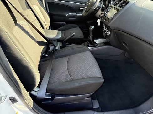 Used 2019 Mitsubishi Outlander Sport ES FWD image 13