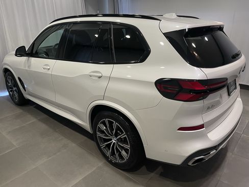 Certified 2024 BMW X5 xDrive40i w/ M Sport Package AWD/4WD image 4