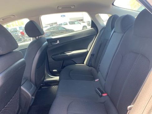 Used 2020 Kia Optima LX FWD image 18