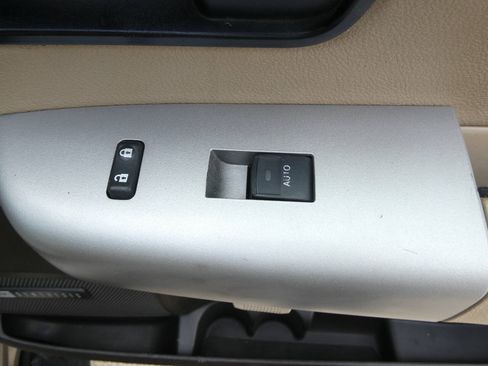 Used 2008 Toyota Sequoia Limited AWD/4WD image 40