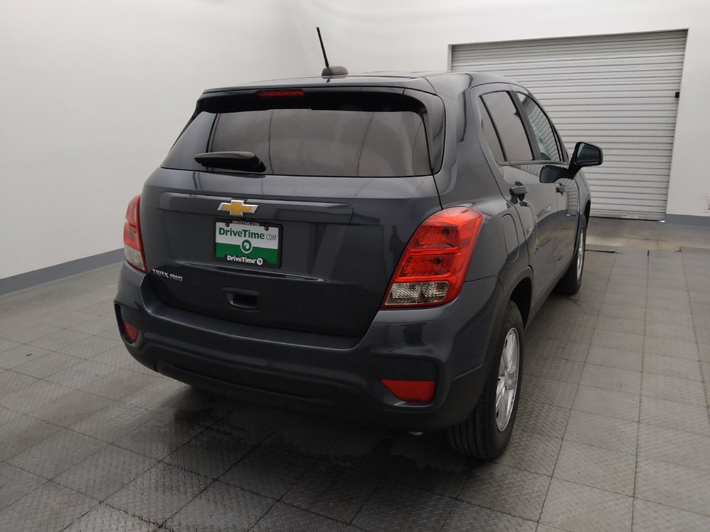 Used 2021 Chevrolet Trax LS w/ Tint and Cruise Package AWD/4WD image 7