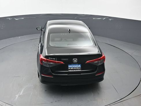 Used 2023 Honda Civic LX image 40