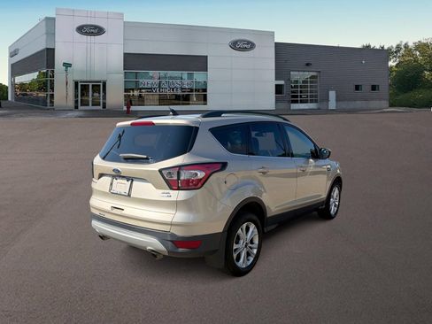 Used 2018 Ford Escape SEL AWD/4WD image 9