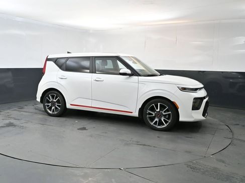 Used 2020 Kia Soul GT-Line Turbo FWD image 7