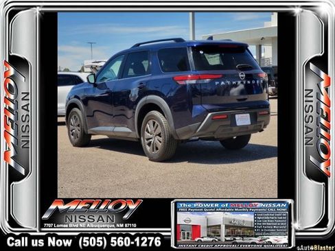 Certified 2024 Nissan Pathfinder SV image 5