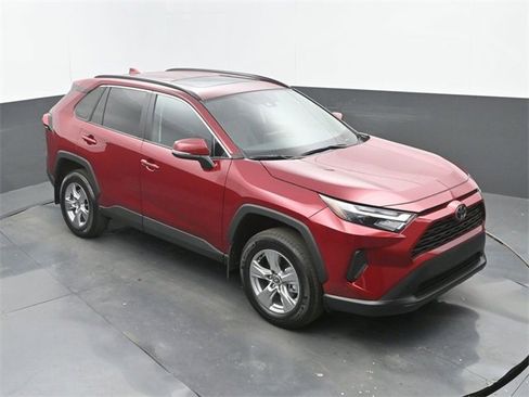 Used 2025 Toyota RAV4 XLE w/ Convenience Package image 28