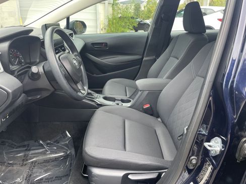 Used 2025 Toyota Corolla LE image 24