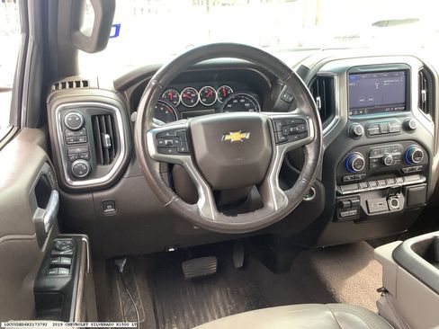 Used 2019 Chevrolet Silverado 1500 LT w/ Texas Edition AWD/4WD image 6