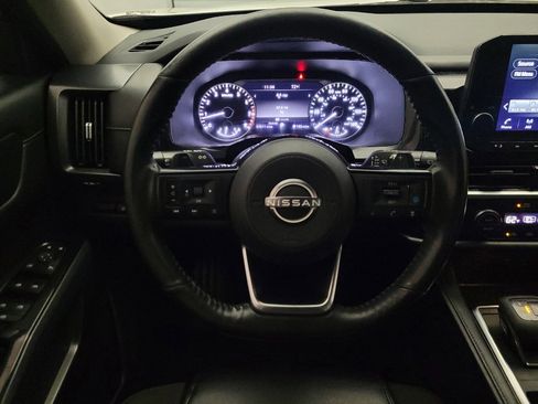 Used 2023 Nissan Pathfinder SL FWD image 22