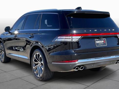 Used 2025 Lincoln Aviator Reserve image 12