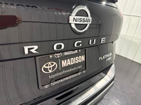Used 2021 Nissan Rogue Platinum AWD/4WD image 46
