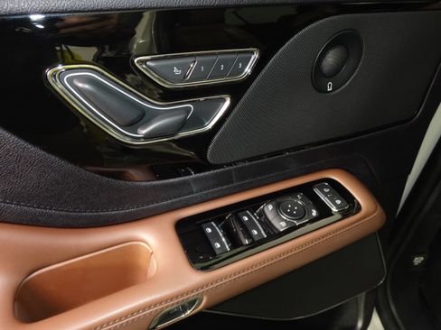 Used 2020 Lincoln Aviator Reserve w/ Class IV Trailer Tow Package image 54