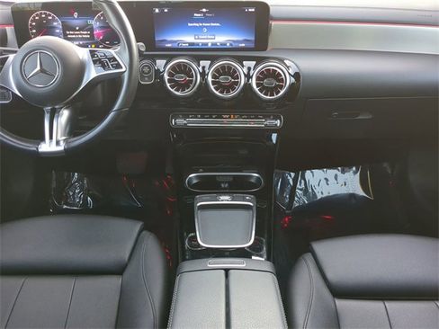 Used 2025 Mercedes-Benz CLA 250 image 14