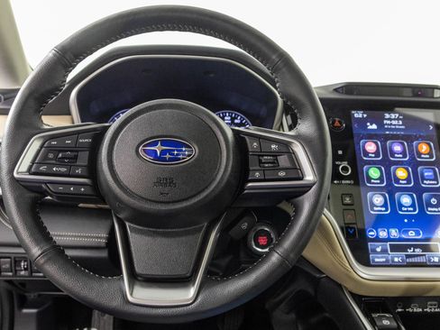 Used 2025 Subaru Outback Limited AWD/4WD image 30