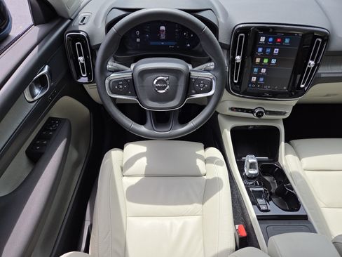 Used 2023 Volvo XC40 B5 Plus w/ Driver Assist Package AWD/4WD image 26