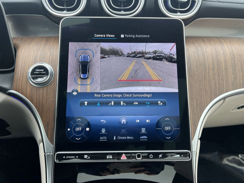 Used 2023 Mercedes-Benz GLC 300 4MATIC image 18