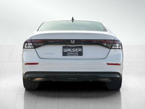 New 2025 Honda Accord SE image 5