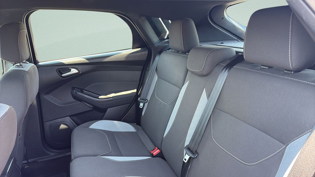 Used 2018 Ford Focus ST FWD image 16