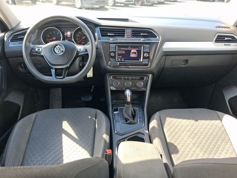 Used 2018 Volkswagen Tiguan S FWD image 22