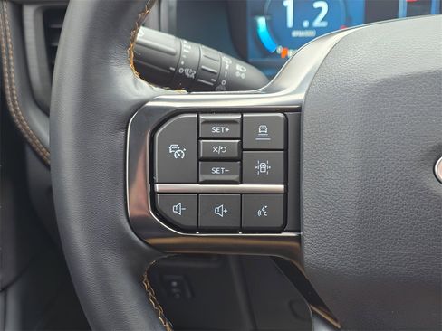 Used 2023 Ford Expedition Platinum image 25