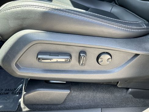 Certified 2023 Honda Pilot Touring image 14