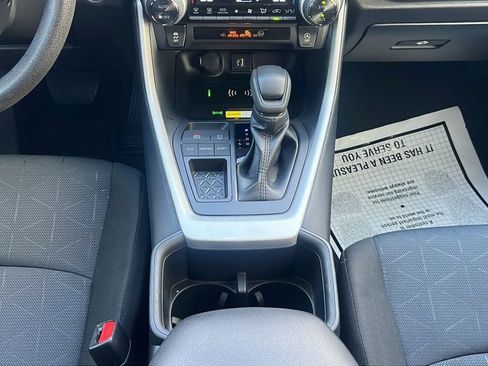Certified 2025 Toyota RAV4 XLE FWD image 15