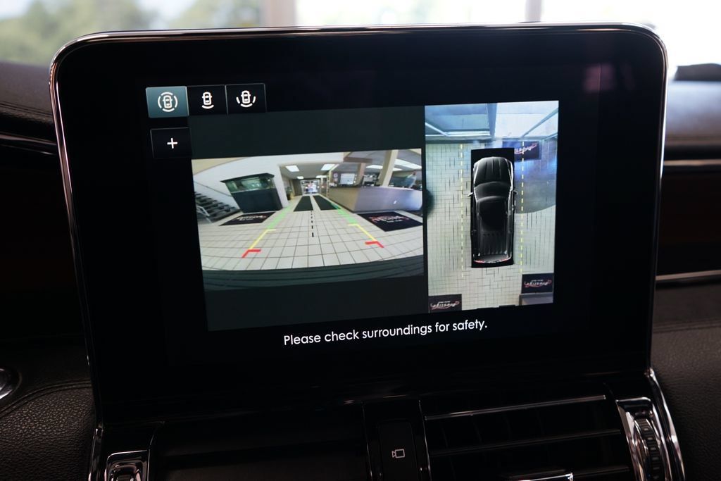 Used 2021 Lincoln Navigator Reserve AWD/4WD image 9