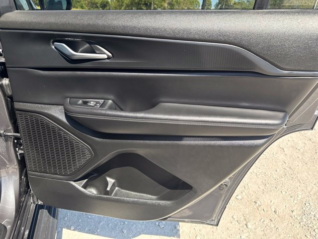Used 2023 Jeep Grand Cherokee L Laredo RWD image 22