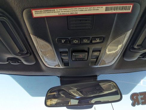 Used 2021 Toyota Corolla SE image 18