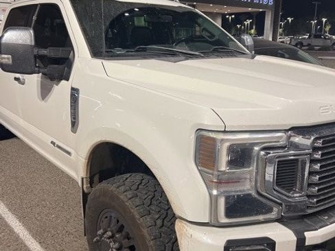 Used 2022 Ford F350 Platinum image 2