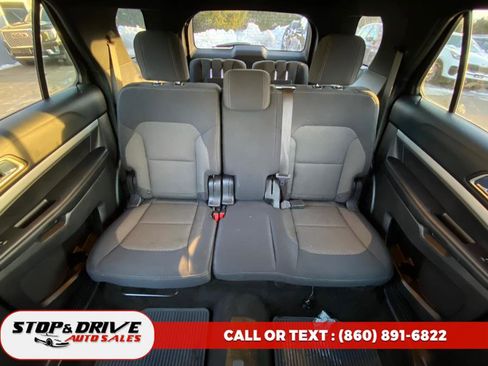 Used 2016 Ford Explorer XLT w/ Class II Trailer Tow Package image 20