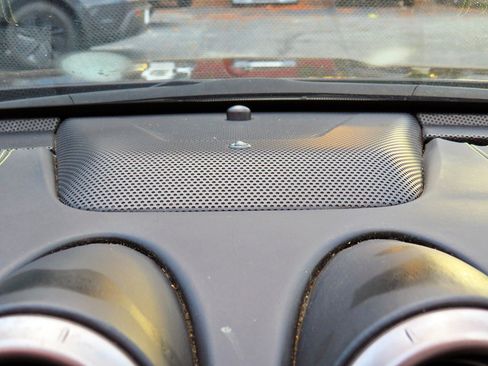 Used 2011 Ferrari California image 43