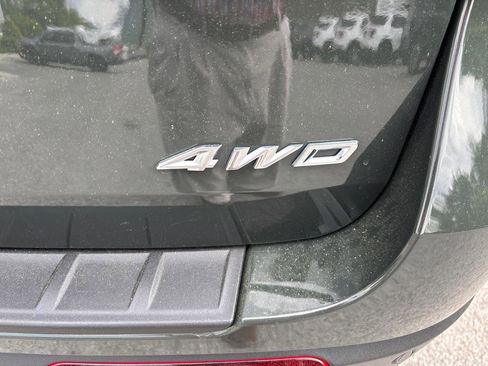 Used 2023 Ford Explorer XLT w/ Equipment Group 202A image 5