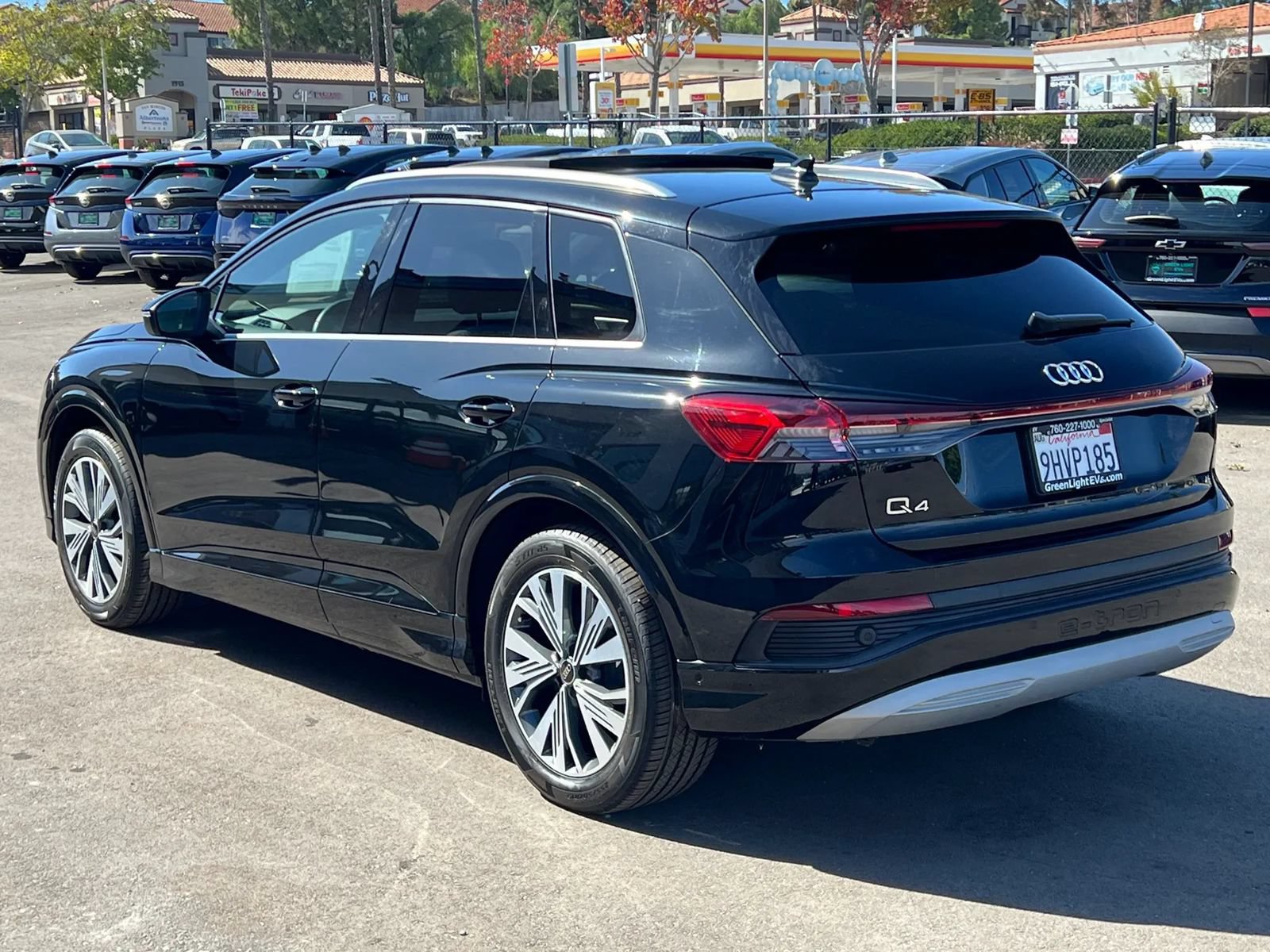 Used 2023 Audi Q4 e-tron Premium Plus w/ Premium Plus RWD image 8
