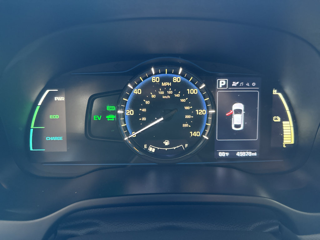 Used 2018 Hyundai Ioniq Blue FWD image 14