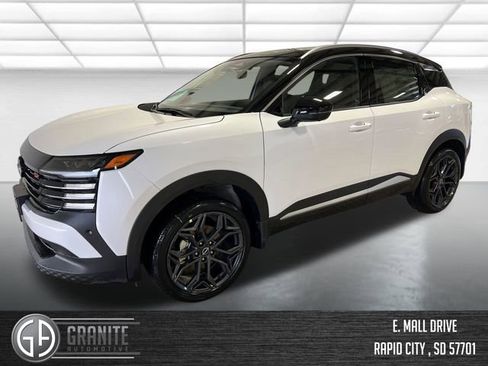 New 2026 Nissan Kicks SR w/ SR Premium Package AWD/4WD image 1