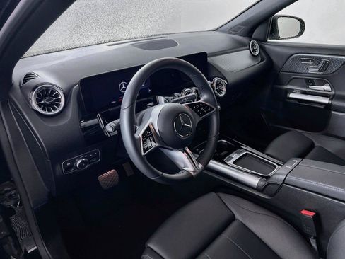 Certified 2024 Mercedes-Benz GLA 250 4MATIC image 10