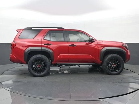 New 2026 Toyota 4Runner SR5 AWD/4WD image 2
