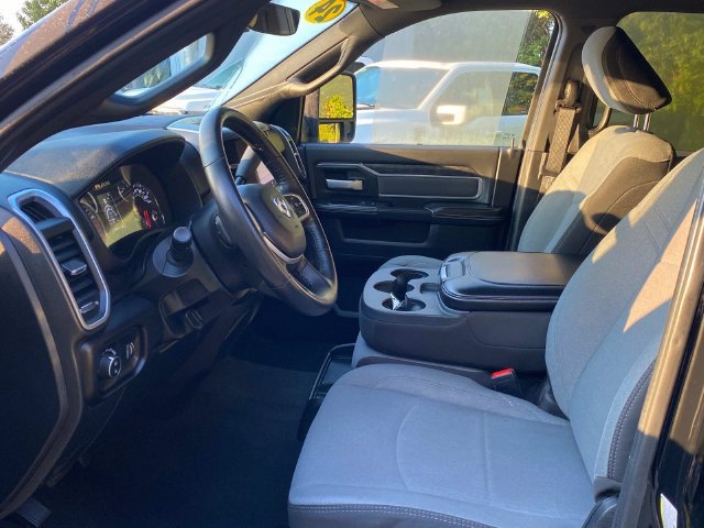 Used 2024 RAM 2500 Big Horn AWD/4WD image 11