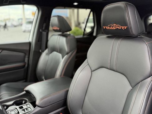 Certified 2025 Honda Pilot TrailSport image 20