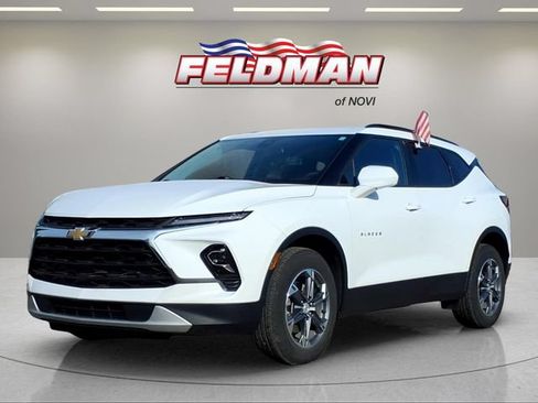 Used 2024 Chevrolet Blazer LT w/ Convenience Package FWD image 1