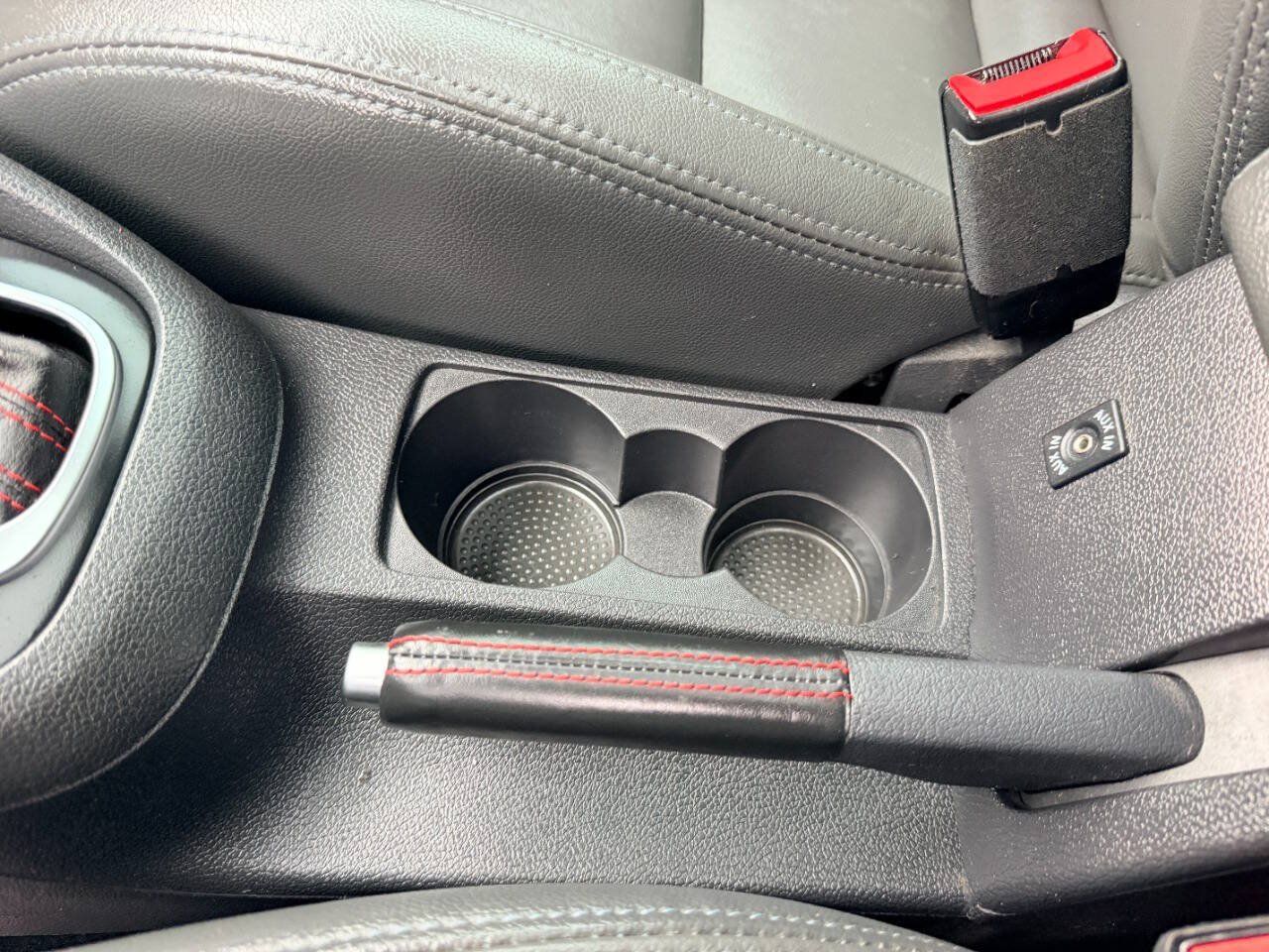 Used 2012 Volkswagen GTI 4-Door FWD image 39