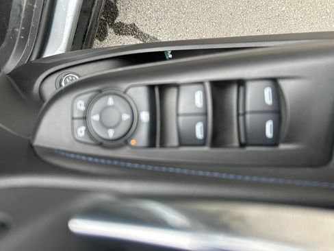 Used 2024 Buick Envista Sport Touring w/ Convenience I Package FWD image 16