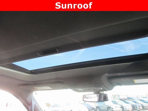 Certified 2021 GMC Sierra 1500 AT4 w/ AT4 Value Package image 15