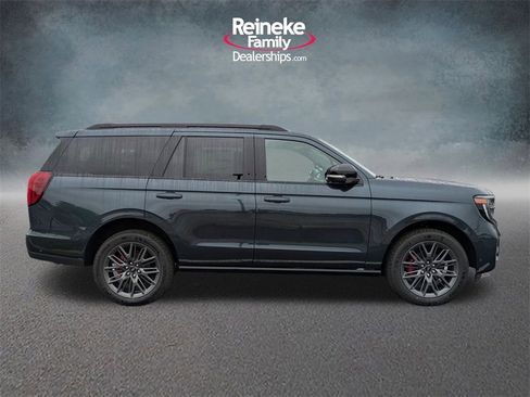 New 2025 Ford Expedition Platinum image 30