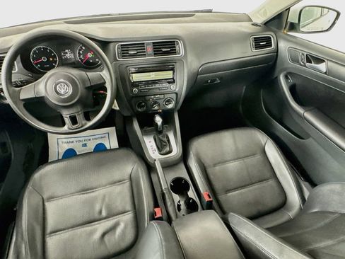Used 2014 Volkswagen Jetta SE FWD image 24