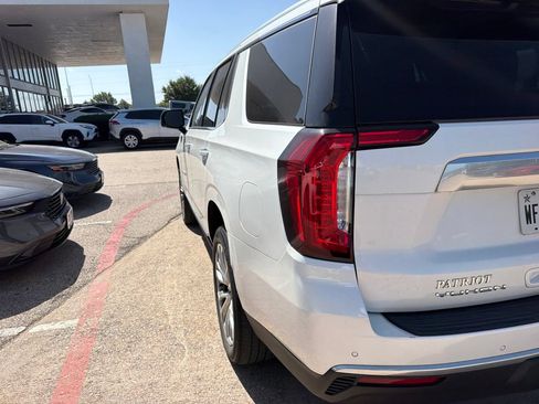 Used 2022 GMC Yukon Denali AWD/4WD image 6